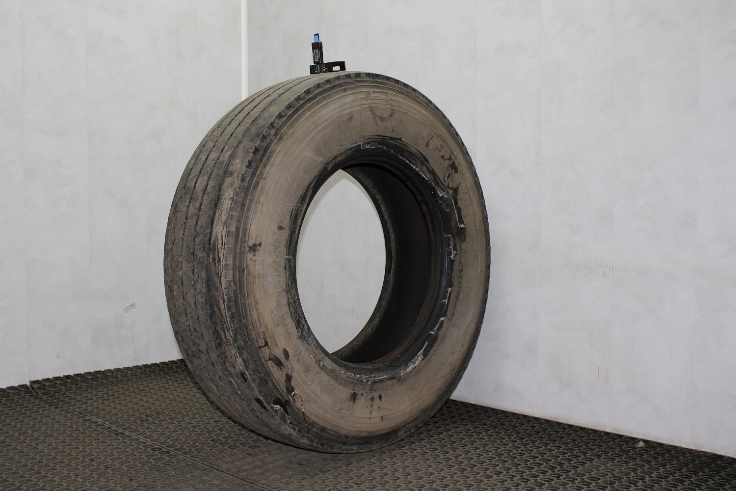 315/80  R22.5  Yokohama 124R 156/150L